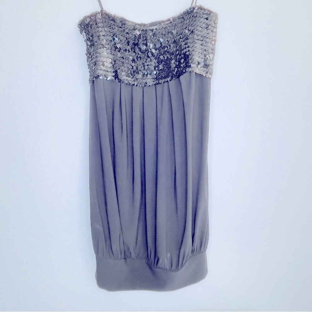 WINDSOR Chic Sleeveless dress or top with sequins perfect for the holiday
